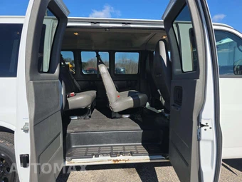2014 GMC Savana 1500 Passenger Van LS 1LS 135.0" WB - miniatura 17