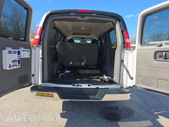 2014 GMC Savana 1500 Passenger Van LS 1LS 135.0" WB - miniatura 15