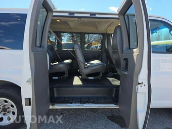 2014 GMC Savana 1500 Passenger Van LS 1LS 135.0" WB - miniatura 17