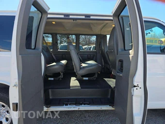 2014 GMC Savana 1500 Passenger Van LS 1LS 135.0" WB - miniatura 17