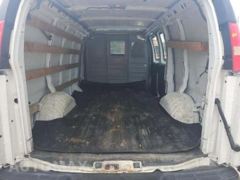2014 GMC Savana 2500 Cargo Van 1WT 135.0" WB - miniatura 10