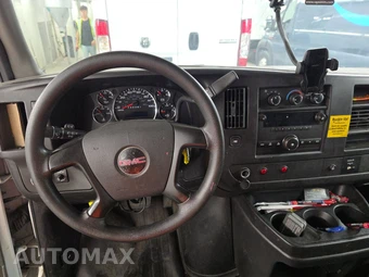 2014 GMC Savana 2500 Cargo Van 1WT 135.0" WB - miniatura 11