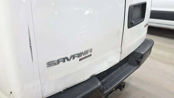 2014 GMC Savana 2500 Cargo Van 1WT 135.0" WB - miniatura 17