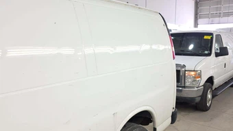 2014 GMC Savana 2500 Cargo Van 1WT 135.0" WB - miniatura 26