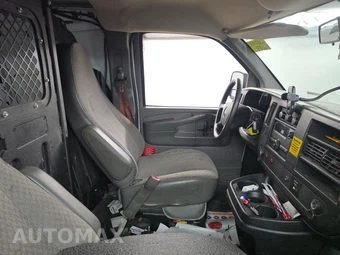 2014 GMC Savana 2500 Cargo Van 1WT 135.0" WB - miniatura 8