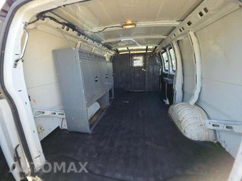 2014 GMC Savana 2500 Cargo Van 1WT 135.0" WB - miniatura 10