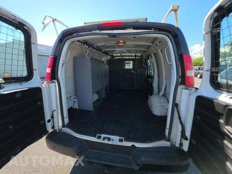2014 GMC Savana 2500 Cargo Van 1WT 135.0" WB - miniatura 11