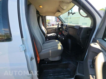 2014 GMC Savana 2500 Cargo Van 1WT 135.0" WB - miniatura 15