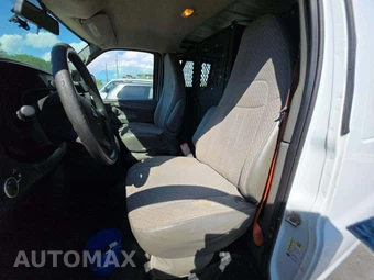 2014 GMC Savana 2500 Cargo Van 1WT 135.0" WB - miniatura 3