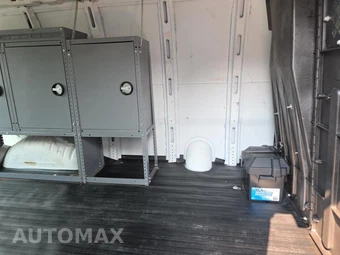 2014 GMC Savana 2500 Cargo Van 1WT 135.0" WB - miniatura 25