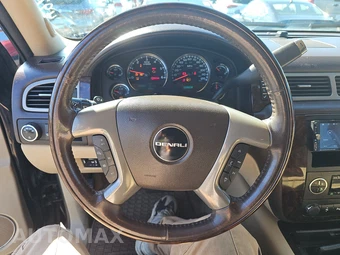 2014 GMC Yukon Denali 5SA – miniatura 10