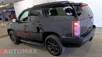 2014 GMC Yukon Denali 5SA – miniatura 6