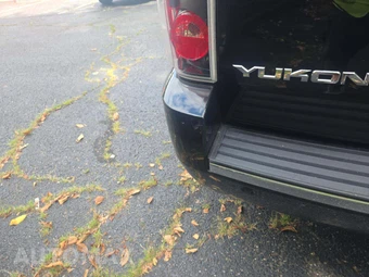 2014 GMC Yukon Denali 5SA – miniatura 28