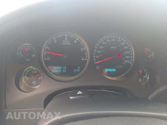 2014 GMC Yukon Denali 5SA – miniatura 9