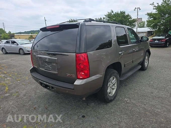 2014 GMC Yukon SLT 4SA – miniatura 3