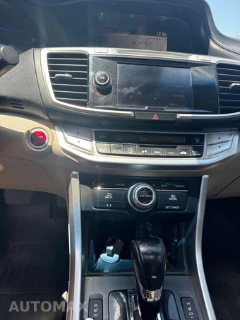 2014 Honda Accord Hybrid Touring Sedan - miniatura 13