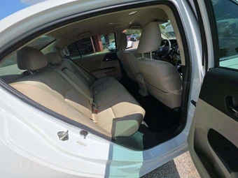 2014 Honda Accord Sedan LX - miniatura 13