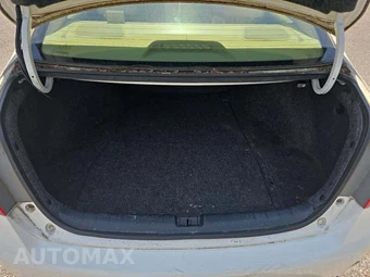 2014 Honda Accord Sedan LX - miniatura 11