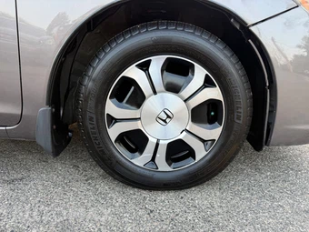 2014 Honda Civic Hybrid Sedan w/Navigation - miniatura 32