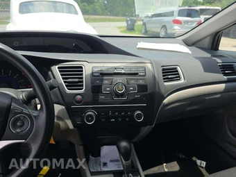 2014 Honda Civic Sedan LX - miniatura 10