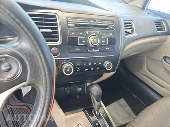 2014 Honda Civic Sedan LX – miniatura 11