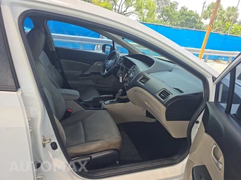 2014 Honda Civic Sedan LX – miniatura 8