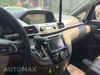 2014 Honda Odyssey EX-L 118.1" WB - miniatura 10