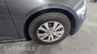 2014 Honda Odyssey EX-L 118.1" WB - miniatura 37