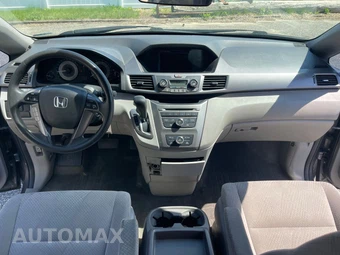 2014 Honda Odyssey LX 118.1" WB - miniatura 19