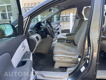 2014 Honda Odyssey LX 118.1" WB - miniatura 29