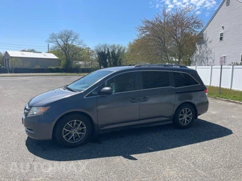 2014 Honda Odyssey LX 118.1" WB - miniatura 4