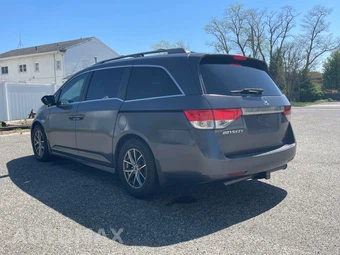 2014 Honda Odyssey LX 118.1" WB - miniatura 5