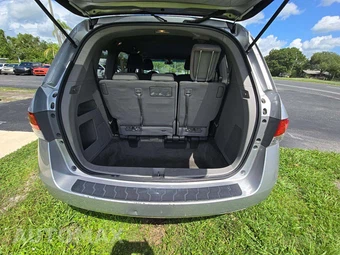2014 Honda Odyssey LX 118.1" WB - miniatura 15