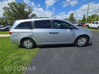 2014 Honda Odyssey LX 118.1" WB - miniatura 4