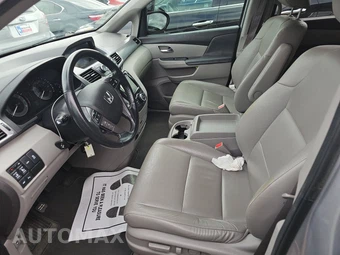 2014 Honda Odyssey Touring 118.1" WB – miniatura 7