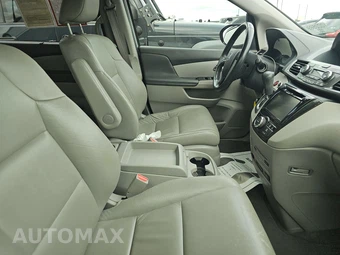 2014 Honda Odyssey Touring 118.1" WB – miniatura 8