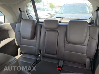 2014 Honda Odyssey Touring 118.1" WB - miniatura 14
