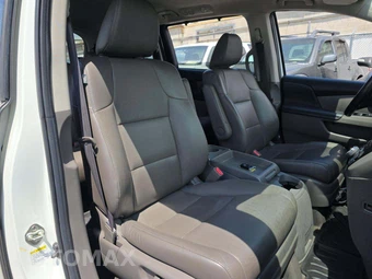 2014 Honda Odyssey Touring 118.1" WB - miniatura 19