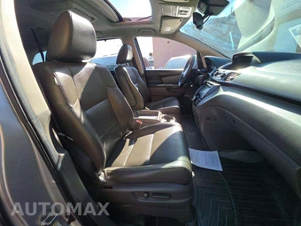 2014 Honda Odyssey Touring 118.1" WB - miniatura 19