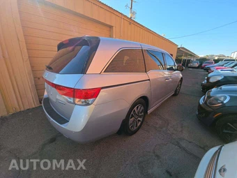 2014 Honda Odyssey Touring 118.1" WB - miniatura 3