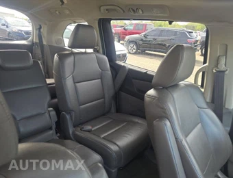 2014 Honda Odyssey Touring 118.1" WB - miniatura 10