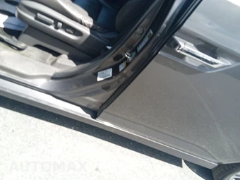 2014 Honda Odyssey Touring 118.1" WB - miniatura 12