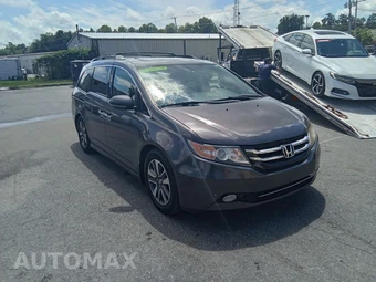 2014 Honda Odyssey Touring 118.1" WB - miniatura 6