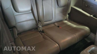 2014 Honda Odyssey Touring Elite 118.1" WB - miniatura 24