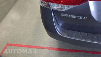 2014 Honda Odyssey Touring Elite 118.1" WB - miniatura 26