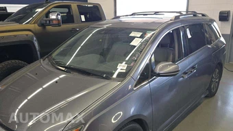 2014 Honda Odyssey Touring Elite 118.1" WB - miniatura 35