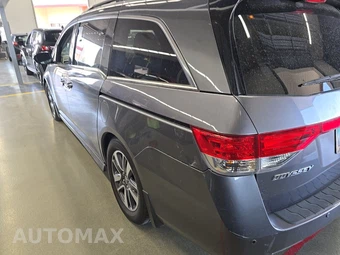 2014 Honda Odyssey Touring Elite 118.1" WB - miniatura 6