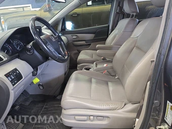 2014 Honda Odyssey Touring Elite 118.1" WB - miniatura 7