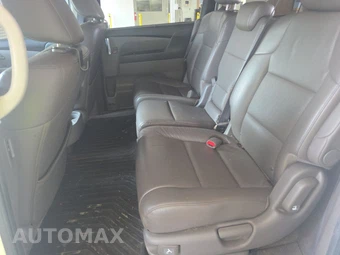 2014 Honda Odyssey Touring Elite 118.1" WB - miniatura 13