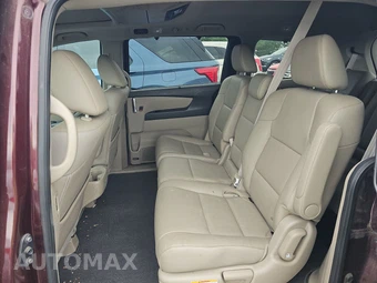 2014 Honda Odyssey Touring w/Navigation & RES – miniatura 13